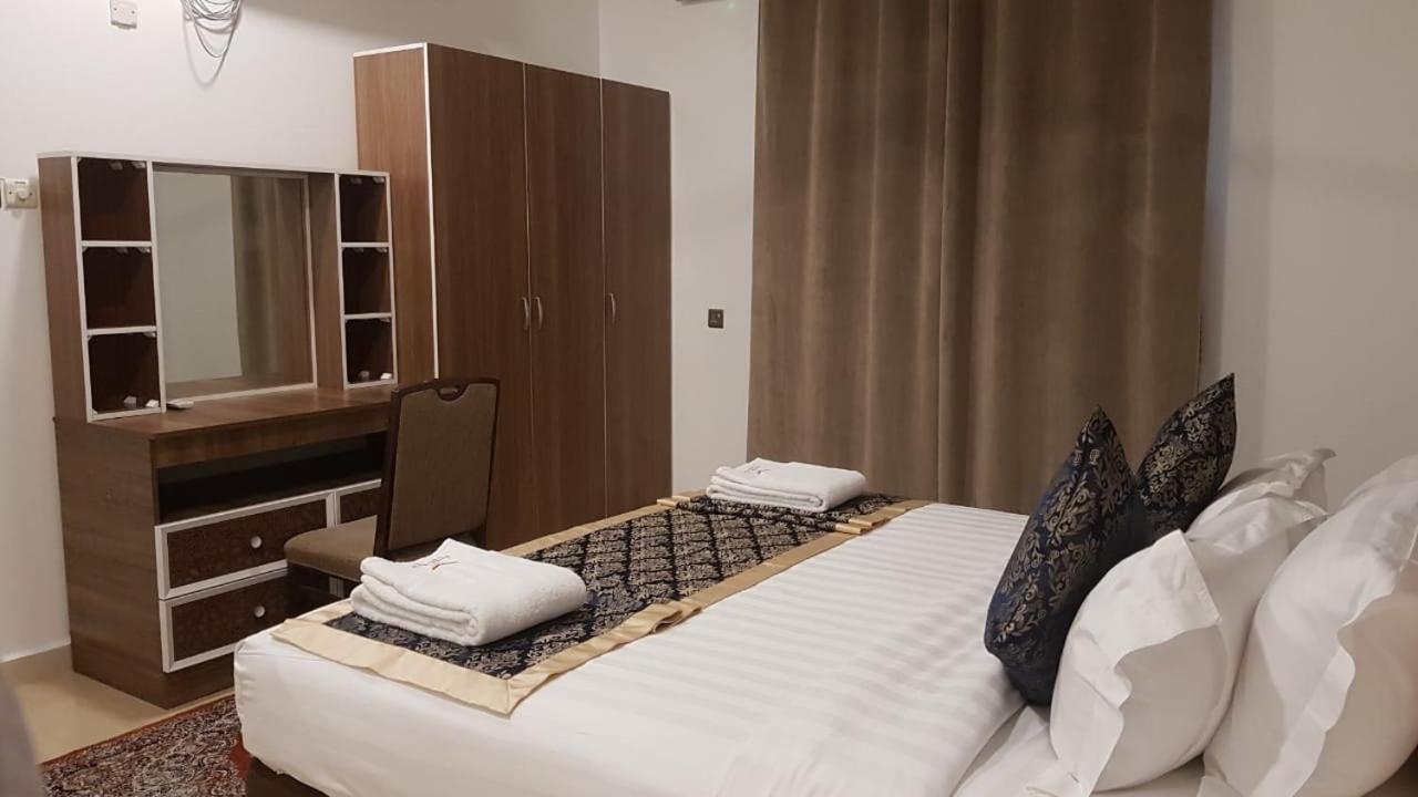 Orient Apartments Низва Екстериор снимка