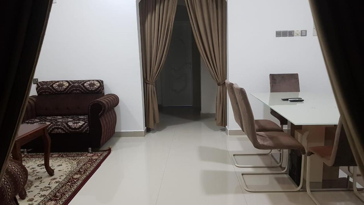 Orient Apartments Низва Екстериор снимка