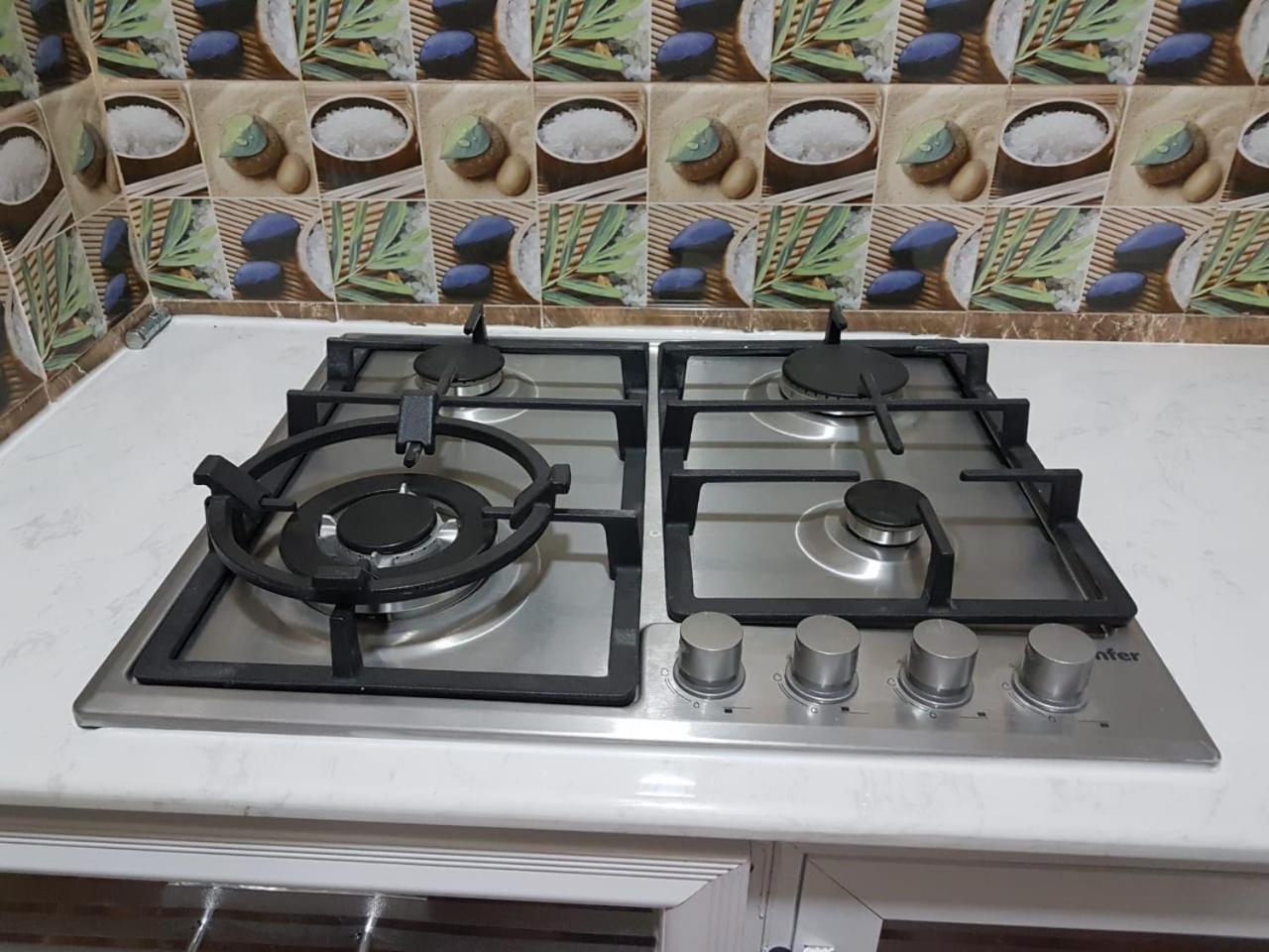 Orient Apartments Низва Екстериор снимка